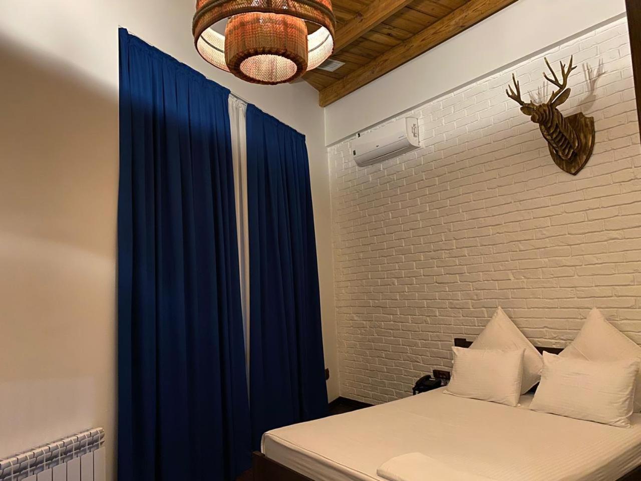 Hotel Alpen Park Shymkent Camera foto